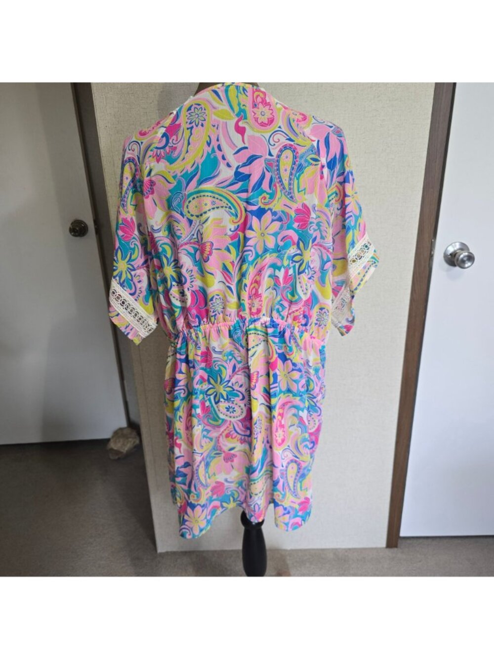 Small Kimono Swim Cover M/L Multicolor Paisley Floral Lace Trim Boho Colorful - Picture 2 of 3